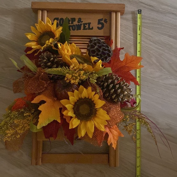 Rustic fall Sunflower Wall Decor - Picture 5 of 6